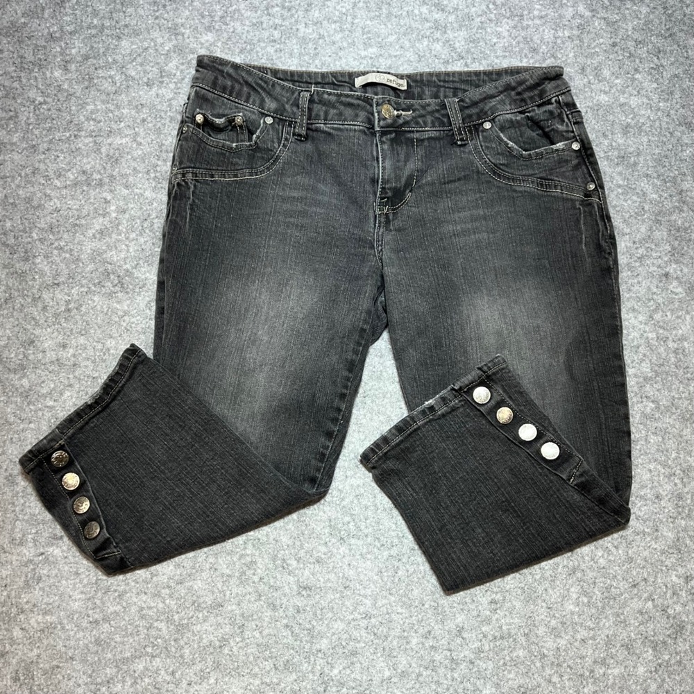 Refuge Womens Black Wash Button Hem Capri Denim Jeans Y2K Grunge Size 9